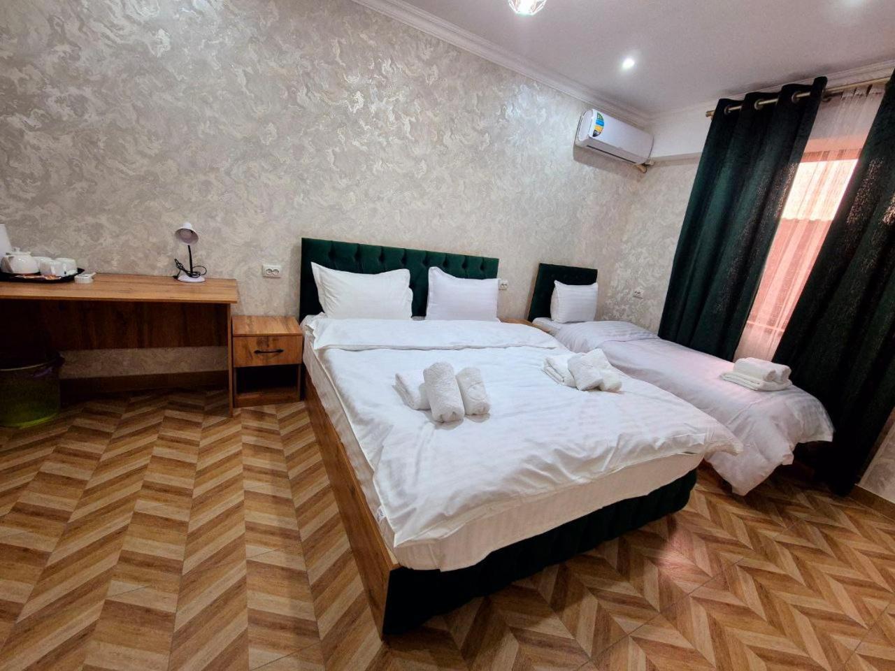Samarkand Imron Hotel 외부 사진