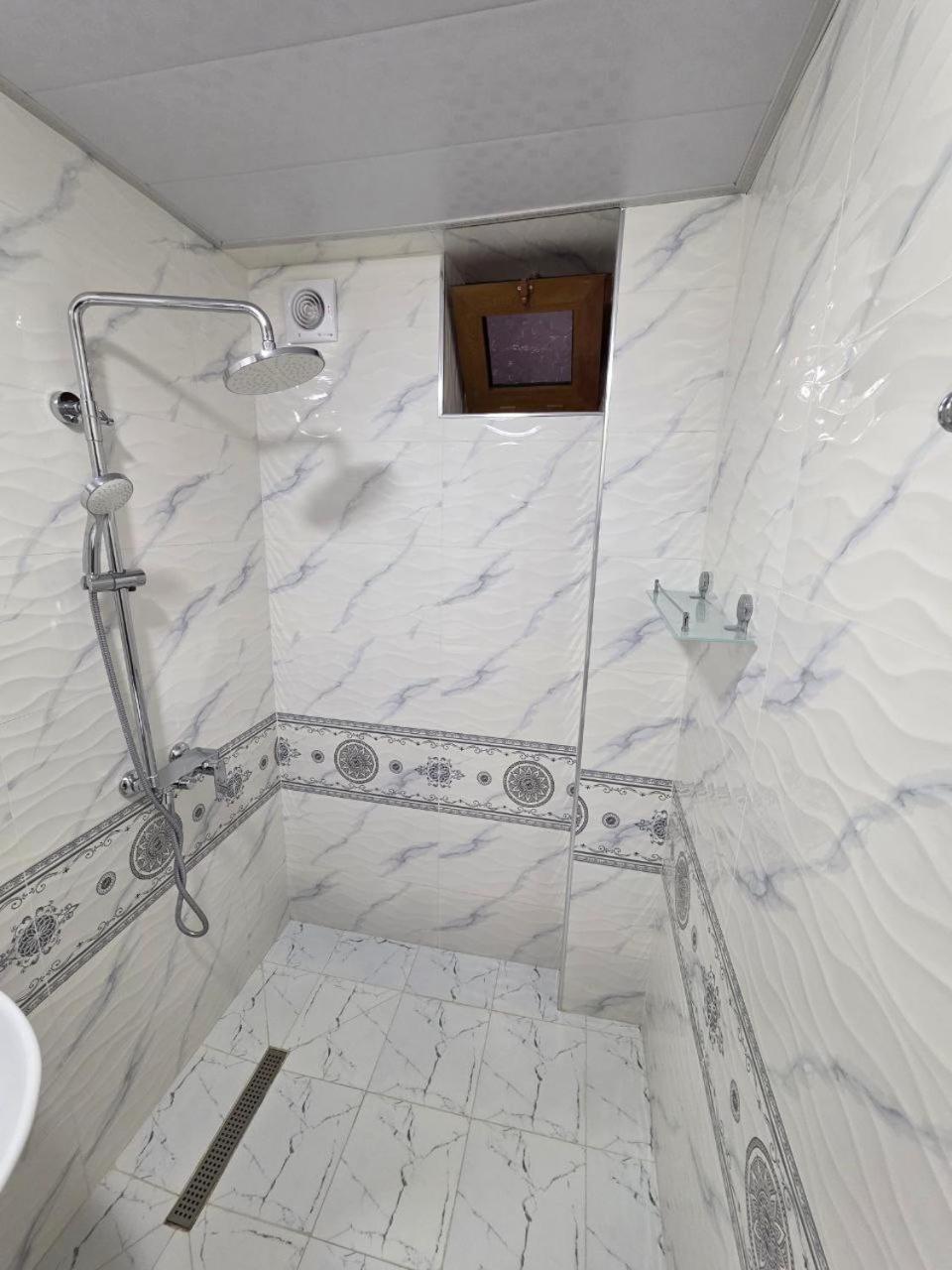 Samarkand Imron Hotel 외부 사진